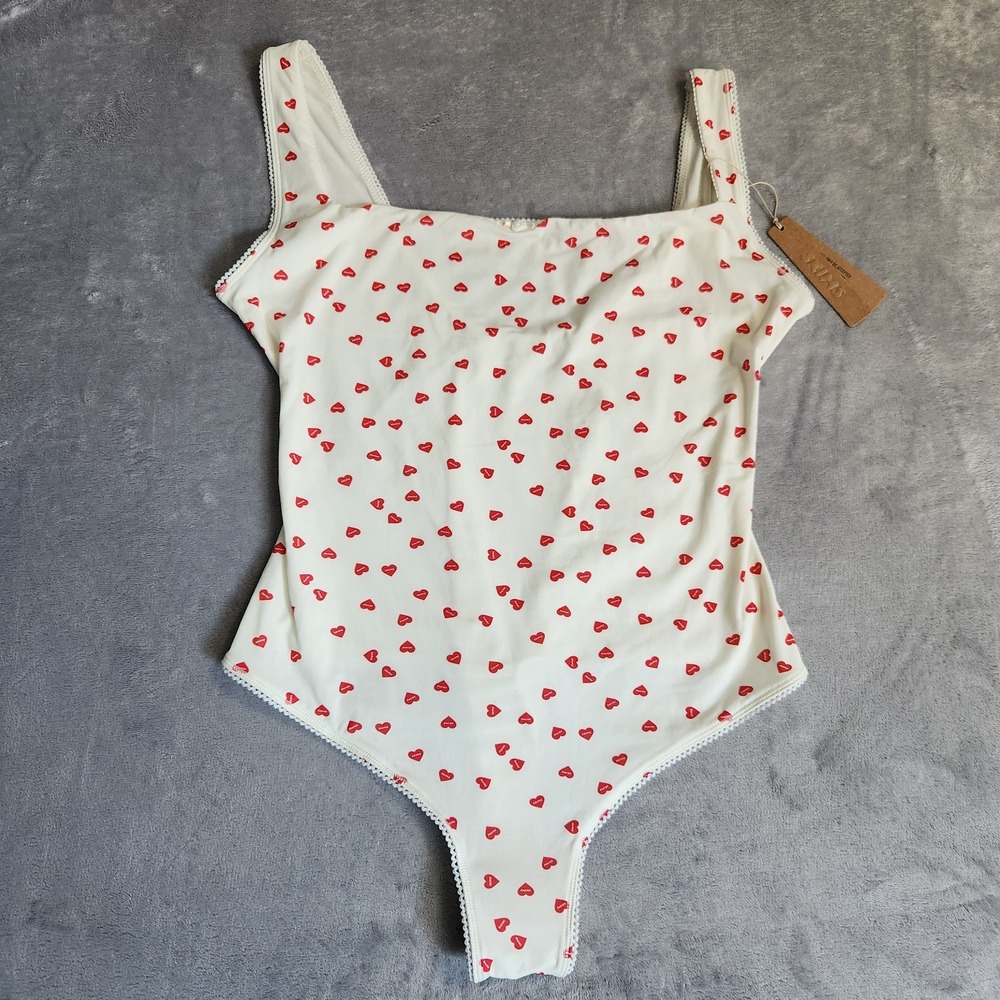 SKIMS Fits Everybody Square Neck Bodysuit Ruby Heart Print L LargeValentines